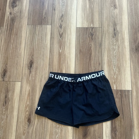 Under Armour Women's Black Athletic Shorts - Picture 2 of 5